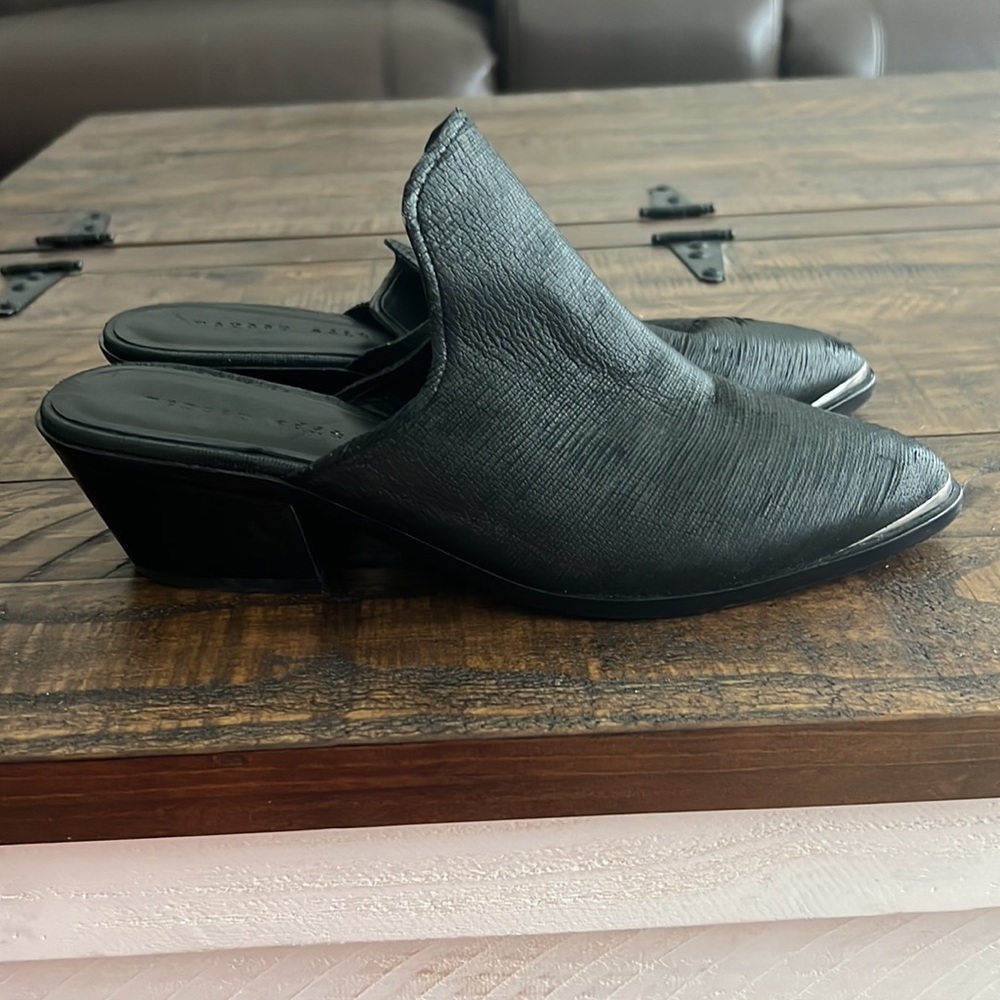 Mercer Edit Lay It On Me Mule Black Leather Cuban Slide Heels Size 10